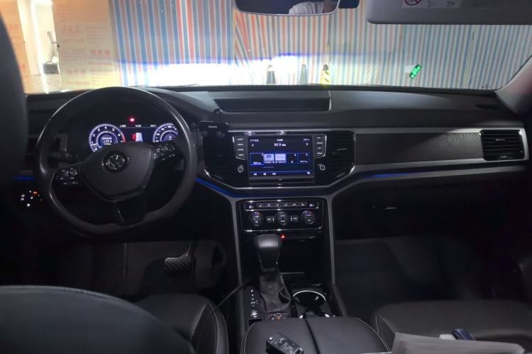 Used Volkswagen Teramont 2017 380TSI Four-Wheel Drive Flagship Edition Center Console