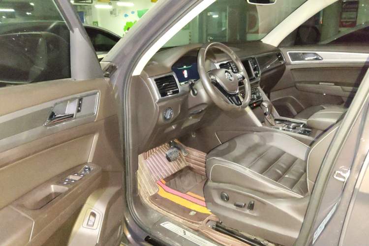 Used Volkswagen Teramont 2017 380TSI Four-Wheel Drive Luxury Edition Driver Seat