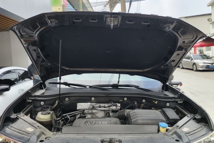 Used Volkswagen Teramont 2017 380TSI Four-Wheel Drive Luxury Edition Engine Bay