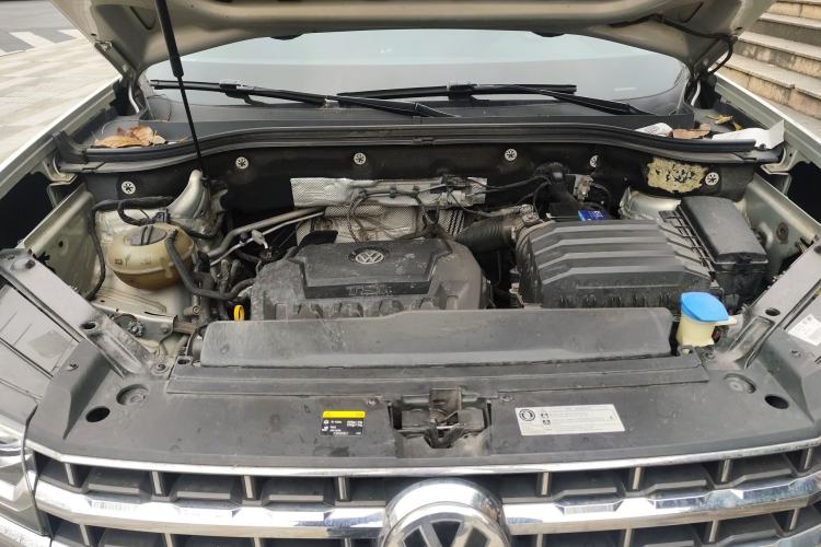 Used Volkswagen Teramont 2017 330TSI Two-Wheel-Drive Flagship Edition Engine Bay