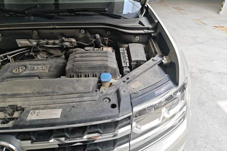 Used Volkswagen Teramont 2017 380TSI Four-Wheel Drive Luxury Edition Engine Bay Left