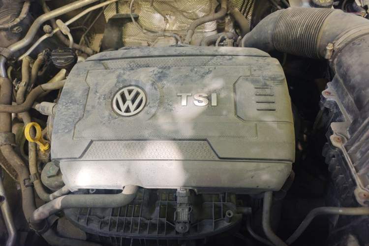 Used Volkswagen Teramont 2017 380TSI Four-Wheel Drive Luxury Edition Engine Bay Left