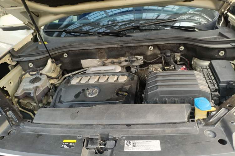 Used Volkswagen Teramont 2017 530 V6 Four-Wheel Drive Flagship Edition Engine Bay