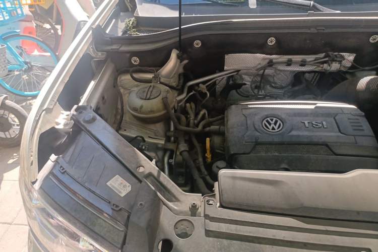 Used Volkswagen Teramont 2017 380TSI Four-Wheel Drive Luxury Edition Engine Bay Right