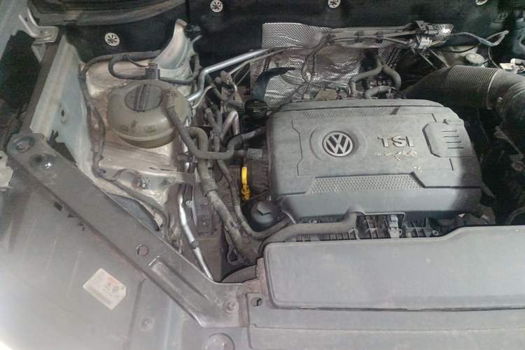 Used Volkswagen Teramont 2017 380TSI Four-Wheel Drive Luxury Edition Engine Bay Right