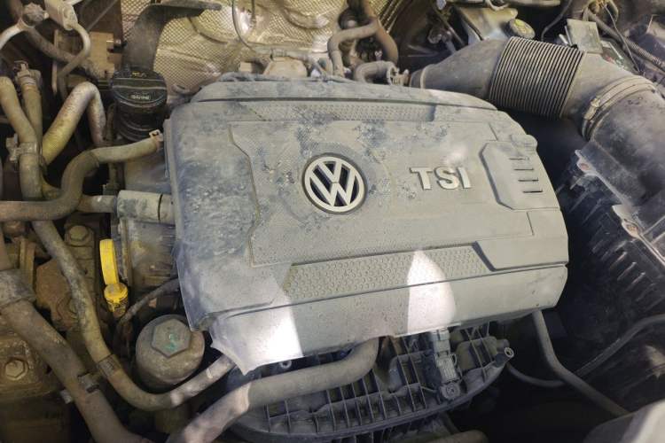 Used Volkswagen Teramont 2017 380TSI Four-Wheel Drive Luxury Edition Engine Bay Right