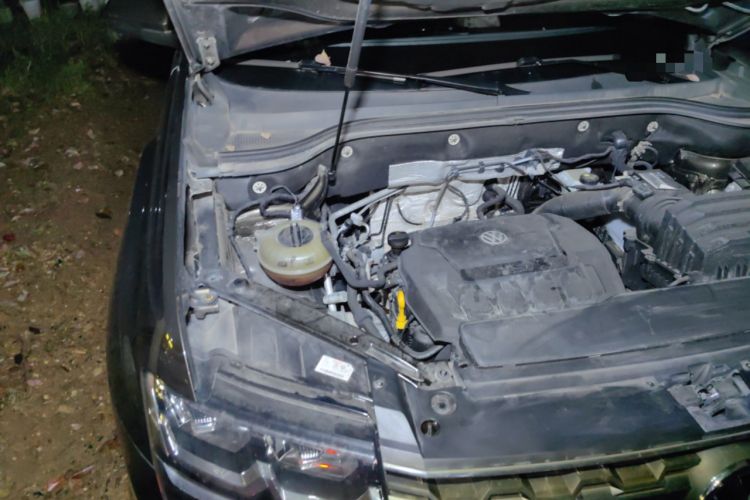 Used Volkswagen Teramont 2017 330TSI Two-Wheel-Drive Comfort Edition Engine Bay Right
