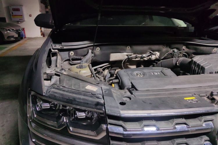 Used Volkswagen Teramont 2017 380TSI Four-Wheel Drive Luxury Edition Engine Bay Right