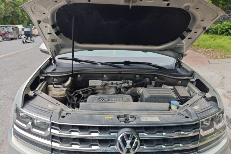 Used Volkswagen Teramont 2017 380TSI Four-Wheel Drive Luxury Edition Engine Bay