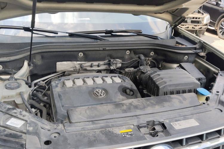 Used Volkswagen Teramont 2017 530 V6 Four-Wheel Drive Flagship Edition Engine Bay