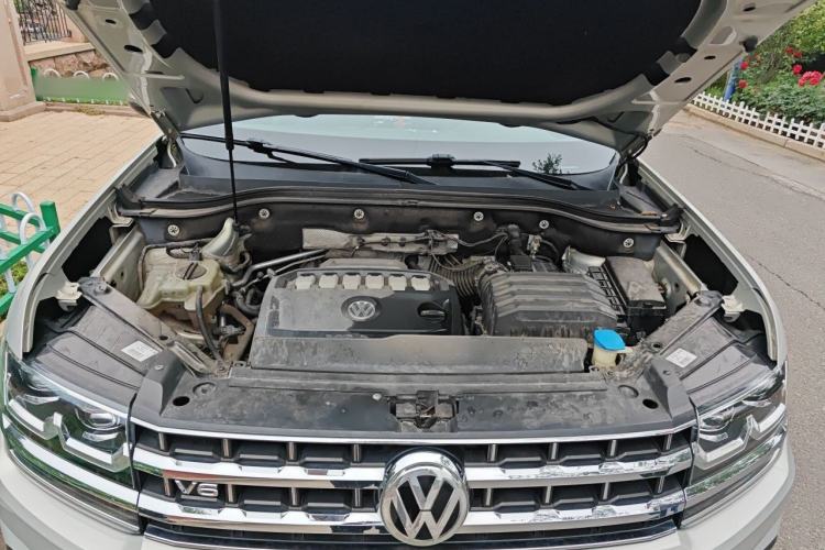 Used Volkswagen Teramont 2017 530 V6 Four-Wheel Drive Flagship Edition Engine Bay