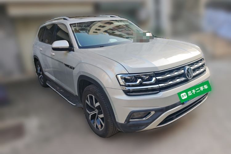 Used Volkswagen Teramont 2017 330TSI Two-Wheel-Drive Luxury Edition Front Right 45 Deg
