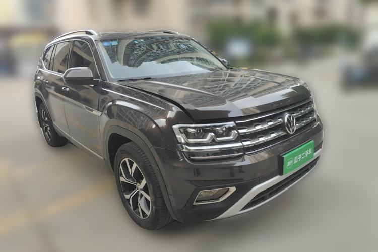 Used Volkswagen Teramont 2017 330TSI Two-Wheel-Drive Luxury Edition Front Right 45 Deg