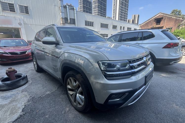 Used Volkswagen Teramont 2017 530 V6 Four-Wheel Drive Flagship Edition Front Right 45 Deg