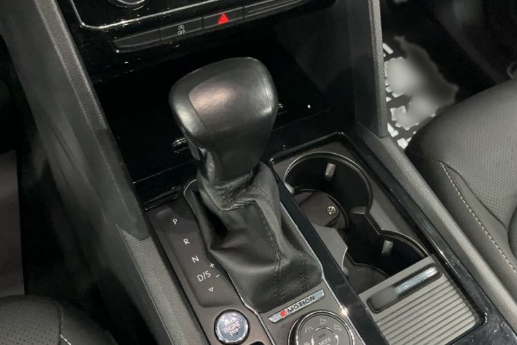 Used Volkswagen Teramont 2017 380TSI Four-Wheel Drive Luxury Edition Gear Lever