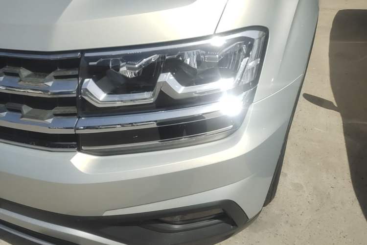Used Volkswagen Teramont 2017 380TSI Four-Wheel Drive Comfort Edition Left Front Headlight