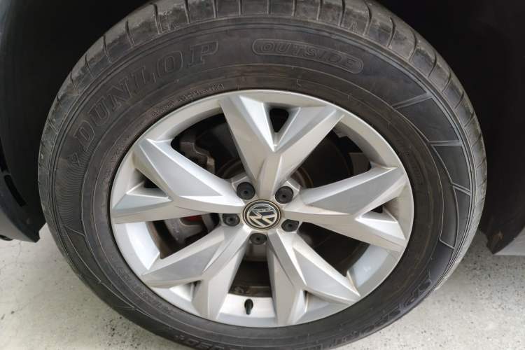 Used Volkswagen Teramont 2017 380TSI Four-Wheel Drive Comfort Edition Left Front Wheel Hub