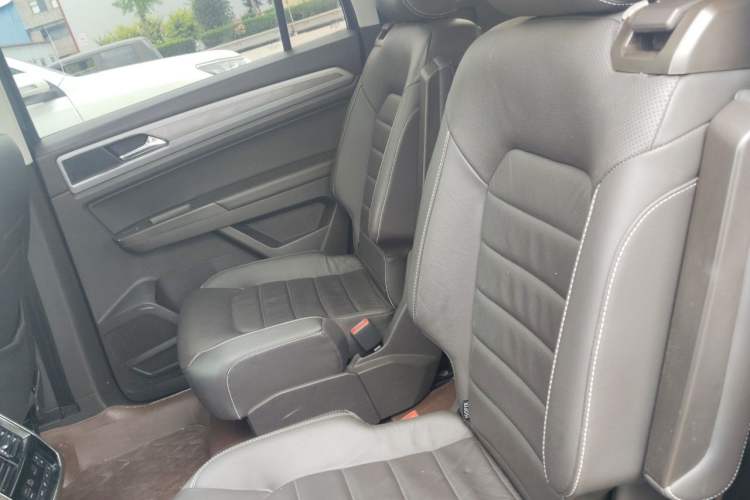 Used Volkswagen Teramont 2017 380TSI Four-Wheel Drive Luxury Edition Left Rear Seat