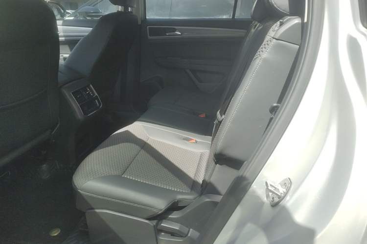 Used Volkswagen Teramont 2017 380TSI Four-Wheel Drive Comfort Edition Left Rear Seat