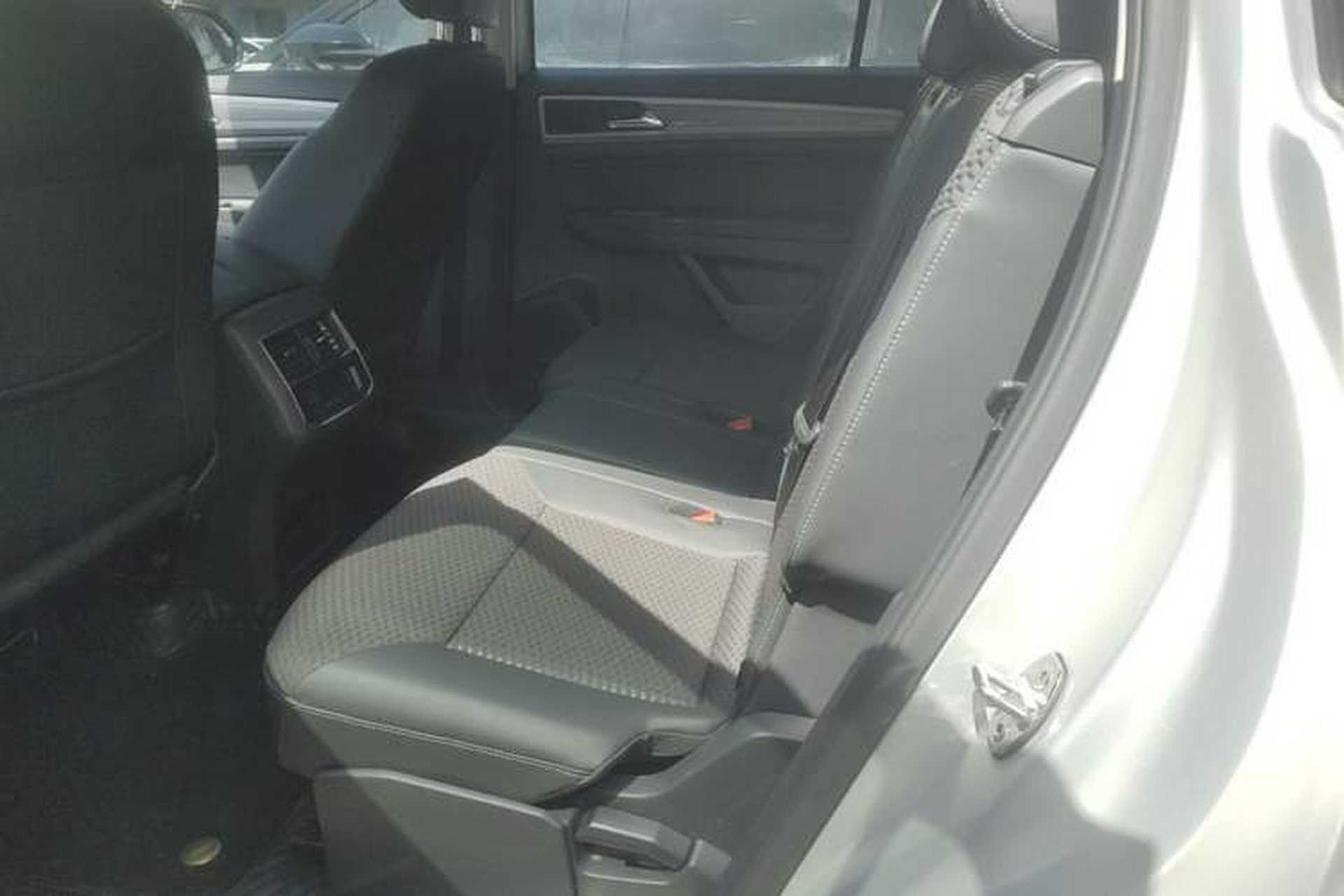 Used Volkswagen Teramont 2017 380TSI Four-Wheel Drive Comfort Edition Left Rear Seat