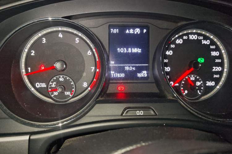 Used Volkswagen Teramont 2017 330TSI Two-Wheel-Drive Luxury Edition Odometer Close Up