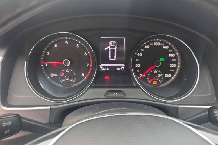 Used Volkswagen Teramont 2017 530 V6 Four-Wheel Drive Luxury Edition Odometer Close Up