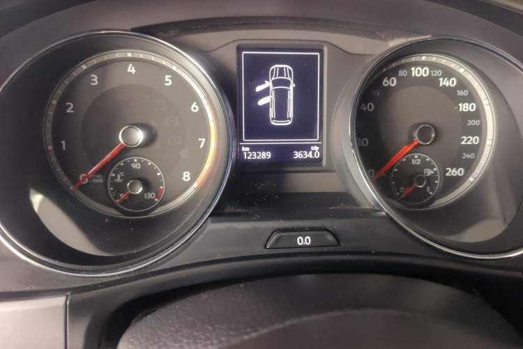 Used Volkswagen Teramont 2017 380TSI Four-Wheel Drive Luxury Edition Odometer Close Up