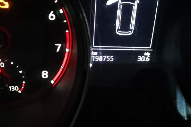Used Volkswagen Teramont 2017 380TSI Four-Wheel Drive Luxury Edition Odometer Close Up