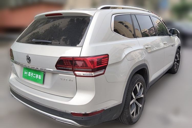 Used Volkswagen Teramont 2017 530 V6 Four-Wheel Drive Luxury Edition Rear Right 45 Deg