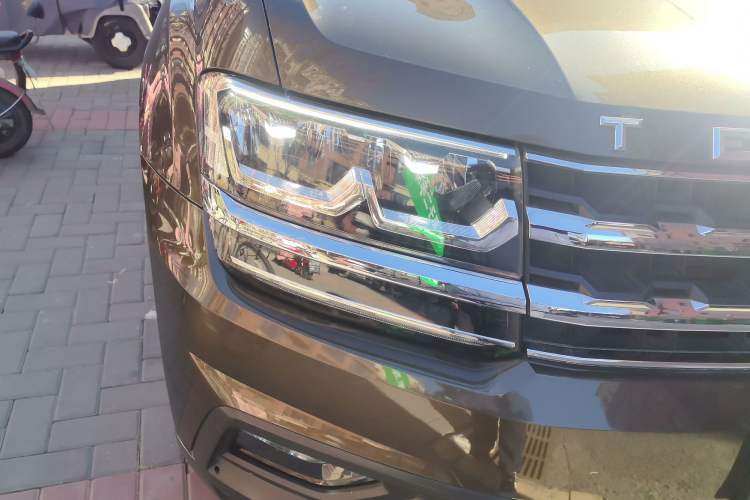 Used Volkswagen Teramont 2017 380TSI Four-Wheel Drive Comfort Edition Right Front Headlight