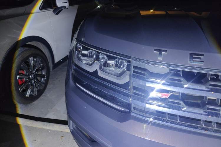 Used Volkswagen Teramont 2017 380TSI Four-Wheel Drive Comfort Edition Right Front Headlight