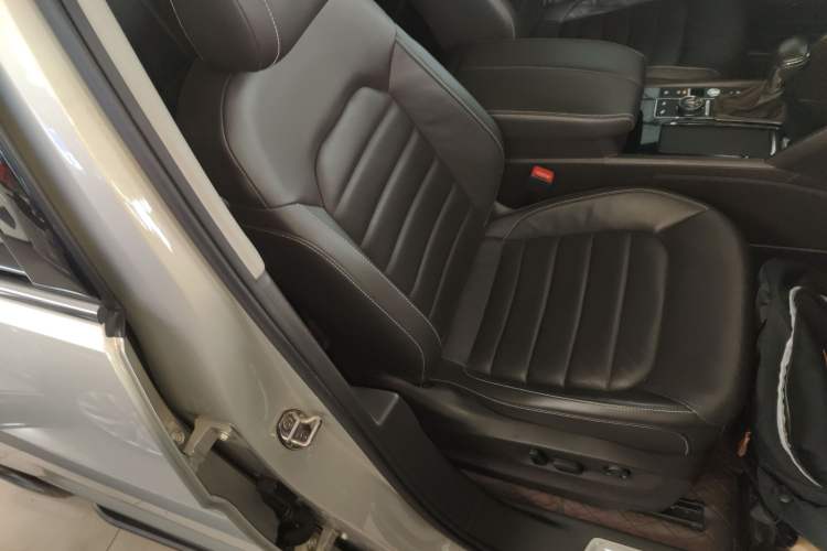 Used Volkswagen Teramont 2017 380TSI Four-Wheel Drive Flagship Edition Right Front Seat
