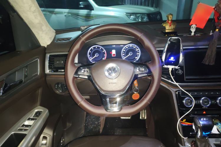 Used Volkswagen Teramont 2017 380TSI Four-Wheel Drive Flagship Edition Steering Wheel