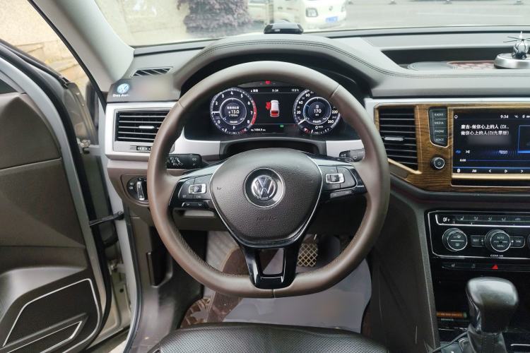 Used Volkswagen Teramont 2017 330TSI Two-Wheel-Drive Flagship Edition Steering Wheel