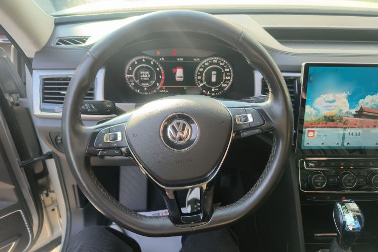 Used Volkswagen Teramont 2017 530 V6 Four-Wheel Drive Supreme Flagship Edition Steering Wheel