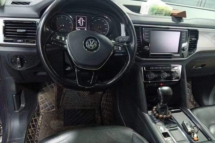 Used Volkswagen Teramont 2017 330TSI Two-Wheel-Drive Luxury Edition Steering Wheel