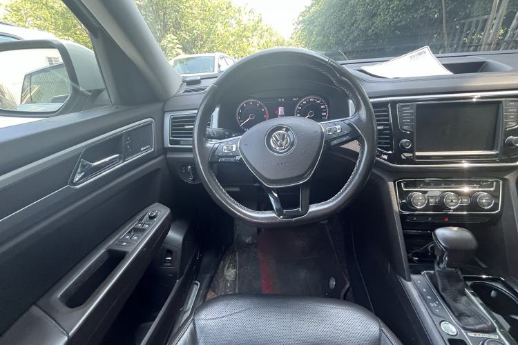 Used Volkswagen Teramont 2017 530 V6 Four-Wheel Drive Flagship Edition Steering Wheel