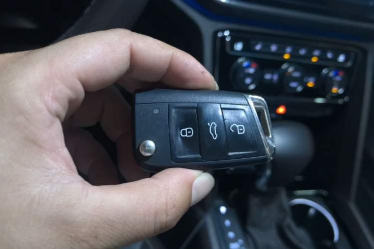 Used Volkswagen Teramont 2017 380TSI Four-Wheel Drive Flagship Edition Vehicle Key