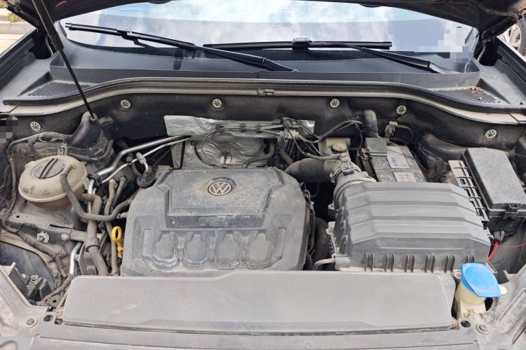 Used Volkswagen Teramont 2017 330TSI Two-Wheel-Drive Luxury Edition Engine Bay