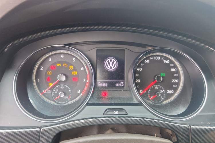 Used Volkswagen Teramont 2017 530 V6 Four-Wheel Drive Luxury Edition Instrument Cluster