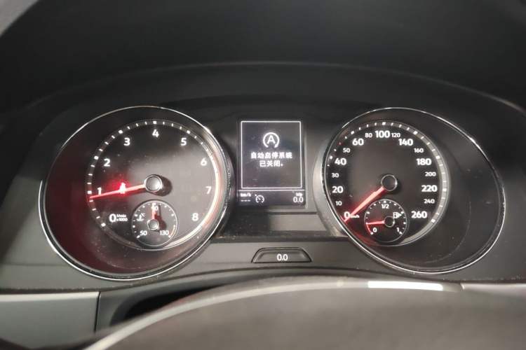 Used Volkswagen Teramont 2017 330TSI Two-Wheel-Drive Luxury Edition Instrument Cluster