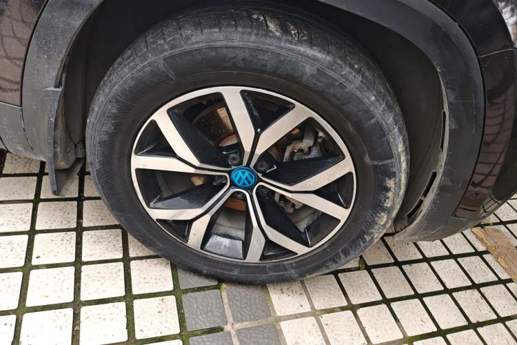 Used Volkswagen Teramont 2017 380TSI Four-Wheel Drive Luxury Edition Right Front Wheel Hub