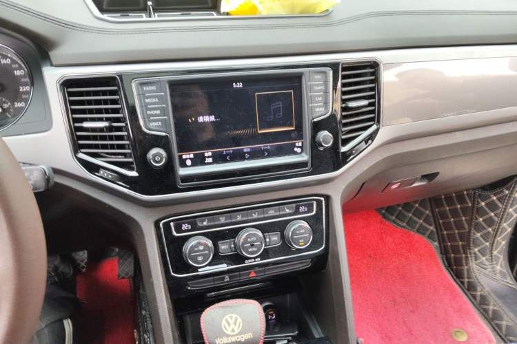 Used Volkswagen Teramont 2017 380TSI Four-Wheel Drive Luxury Edition Audio And AC Panel