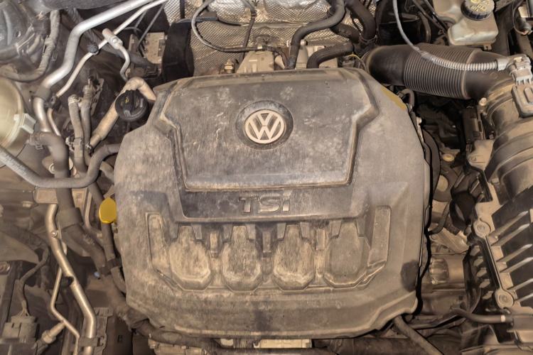 Used Volkswagen Teramont 2017 330TSI Two-Wheel-Drive Luxury Edition Engine Bay