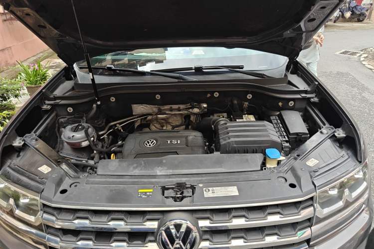 Used Volkswagen Teramont 2017 380TSI Four-Wheel Drive Luxury Edition Engine Bay