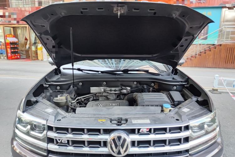 Used Volkswagen Teramont 2017 380TSI Four-Wheel Drive Flagship Edition Engine Bay