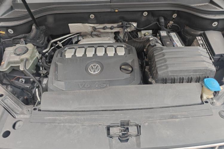 Used Volkswagen Teramont 2017 530 V6 Four-Wheel Drive Flagship Edition Engine Bay