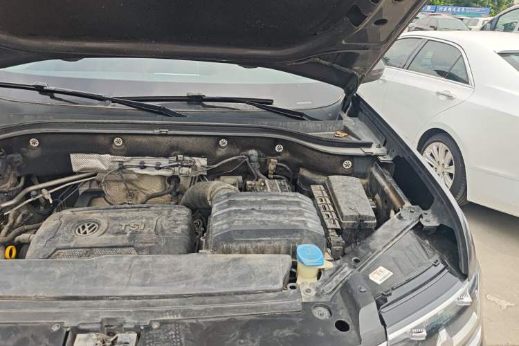 Used Volkswagen Teramont 2017 380TSI Four-Wheel Drive Luxury Edition Engine Bay Left