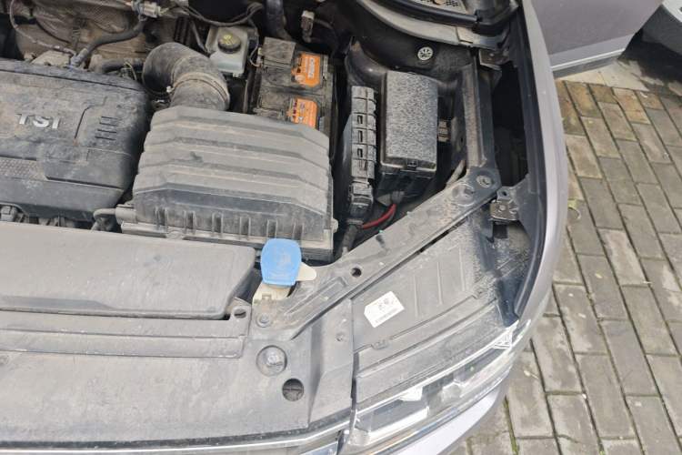 Used Volkswagen Teramont 2017 380TSI Four-Wheel Drive Luxury Edition Engine Bay Left