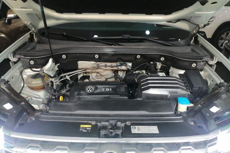 Used Volkswagen Teramont 2017 380TSI Four-Wheel Drive Luxury Edition Engine Bay